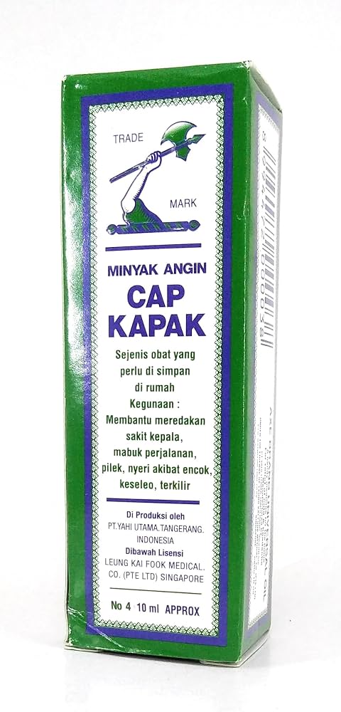 Minyak Angin Cap Kapak Axe Brand Medicated Oil 10ml